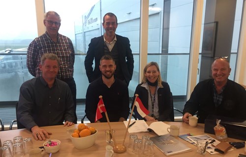 Wintershall contract signature.JPG